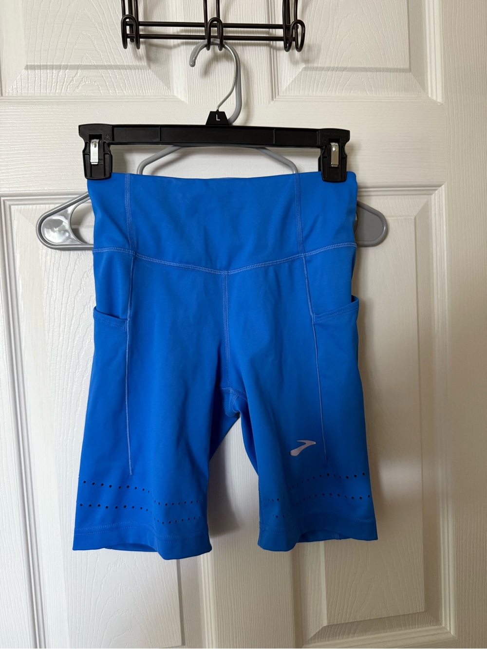 Brooks Women's Electric Blue High-Waist Pocket Bike Shorts